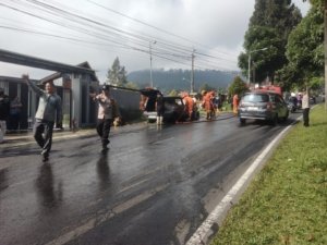 Mobil Keluarga Terbakar di Tanjakan Kopeng, Tidak Ada Korban Jiwa