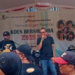 Joget Massal dan Nostalgia: Temu Kangen Koes Plus Bersaudara Gegerkan Balkondes Wanurejo