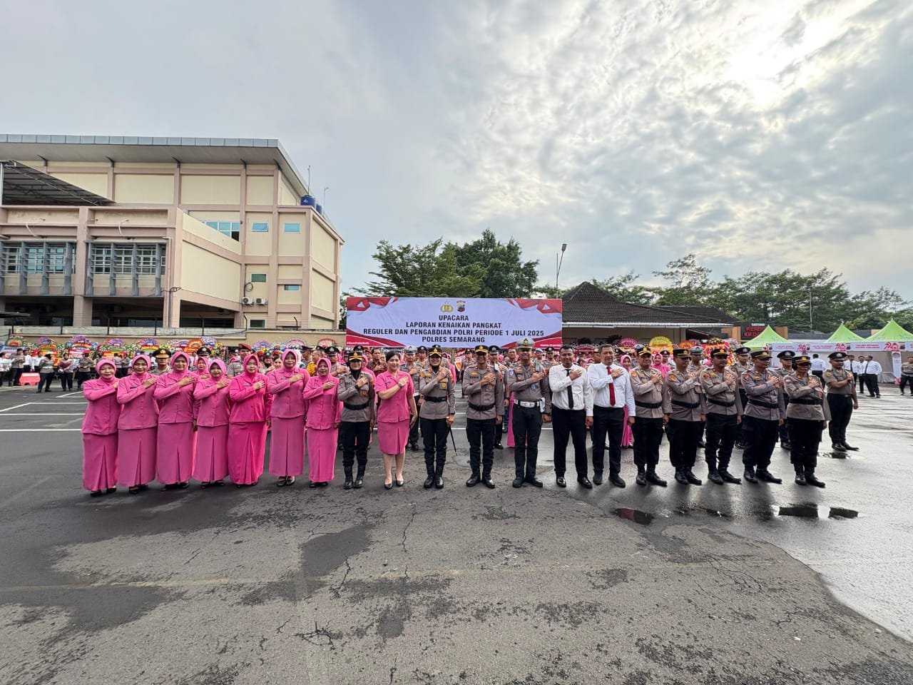 Momen Hari Bhayangkara ke-79, 61 Personel Polres Semarang Naik Pangkat