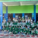 POLISI SAHABAT ANAK! Murid TK Al Huda Dapat “Pelajaran Seru” dari Satlantas Polres Semarang