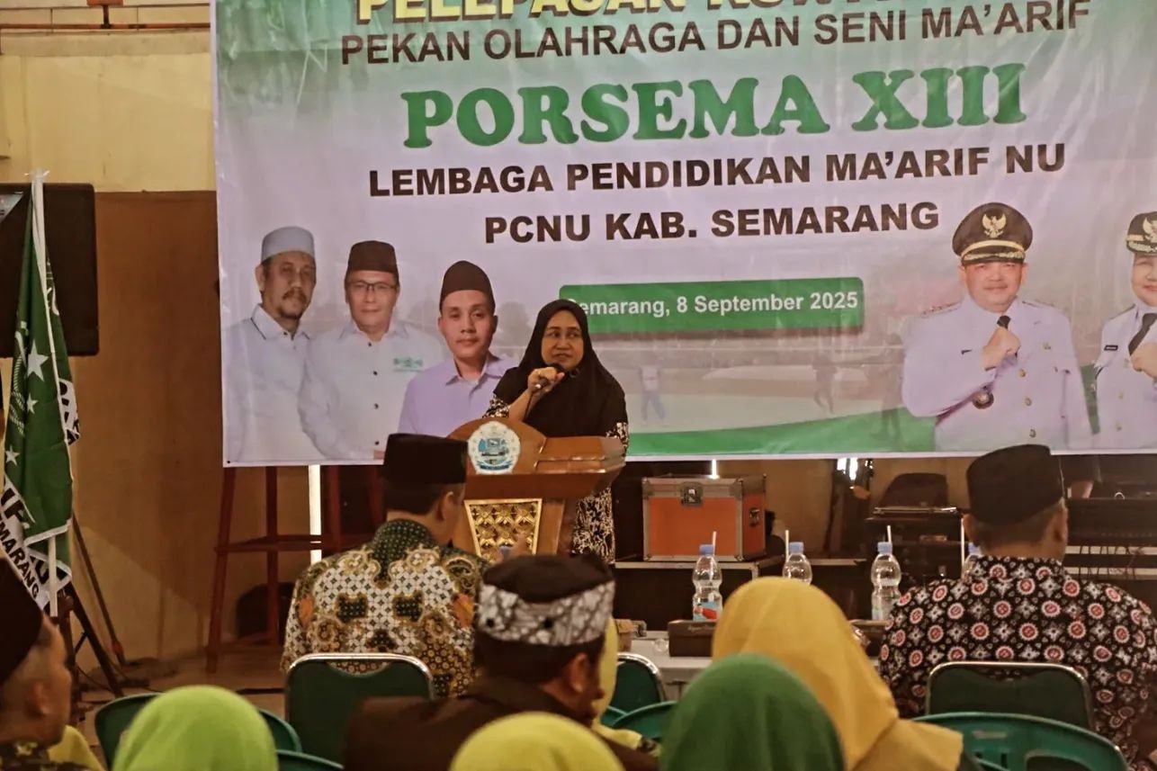 Wabup Semarang Lepas Kontingen Porsema XIII