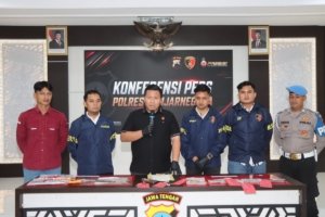 Dendam Lama dan Konten TikTok “Flexing” Berujung Pembakaran Mobil Istri Kades Hoho Alkaf