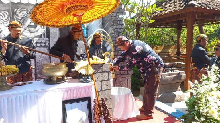 Jamasan Pusaka di Salatiga, Tradisi Merawat Sejarah dengan Air dari Tujuh Mata Air